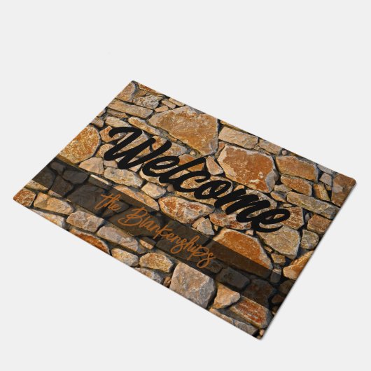 Stone Wall Welcome Custom Doormat Fußmatte (Schrägansicht)