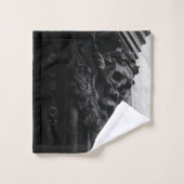 Stone Wings Skull Badhandtuch Set (Waschlappen)