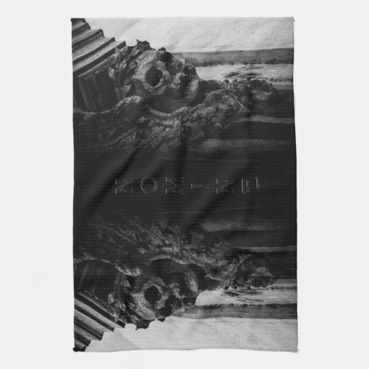 Stone Wings Skull Geschirrtuch (Vertikal)