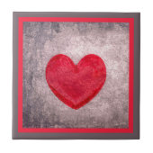Stonealkes Herz in Grau und Rot Fliese (Vorderseite)