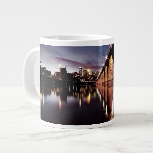 Stonearch Skyline Jumbo-Tasse (Vorderseite Links)