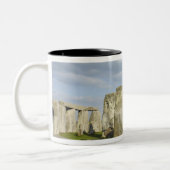 Stonehenge (circa 2500 BC), UNESCO-Welt 3 Zweifarbige Tasse (Links)