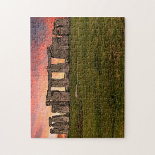 Stonehenge in England während farbenfroher Sonnenu Puzzle (Vertikal)