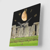 Stonehenge Stehend Stones bei Moonrise Quadratische Wanduhr (Winkel)