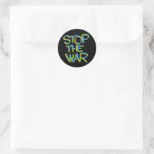 stop war peace symbol ukraine flag text message runder aufkleber (Tasche)