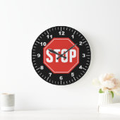 STOPP-Signatur Große Wanduhr (Zuhause)