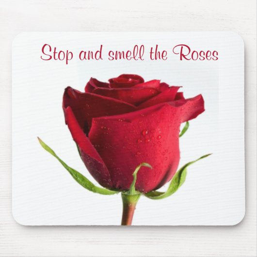 Stopp und Riechen der Rose Rote Rose Mousepad (Vorne)