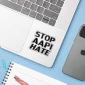 Stoppen des AAPI Hasses, Schwarz-weißer Aufkleber (Laptop mit iPhone)
