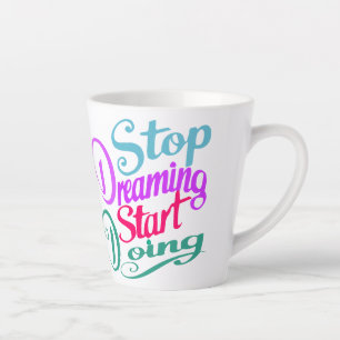 Stoppen des Träumens Motivierend Angebot Milchtasse