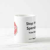 STOPPEN Sie das Spendoholics! Kaffeetasse (Mittel)