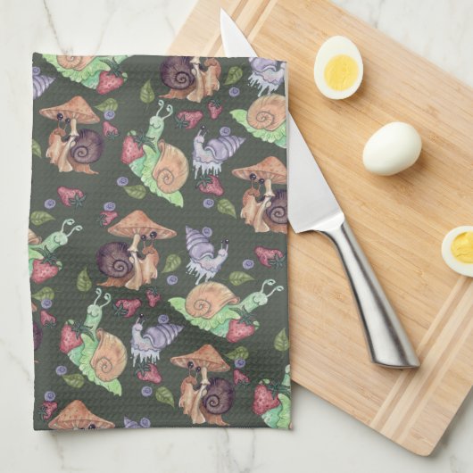 Stoppen und riechen Sie die Erdbeeren Schneckenmus Geschirrtuch (Viertel Falte)