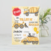 Stoppt den Straßenbau am Geburtstag Einladung (Stehend Vorderseite)