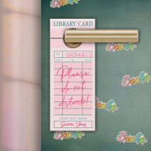 Störe nicht, dass ich Bücher lesen Door Hanger