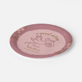 Stork Carry Baby Shower Pappteller (Schrägansicht)
