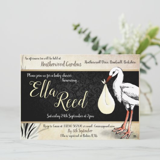 Stork Cream Baby Shower Einladungen (Stehend Vorderseite)