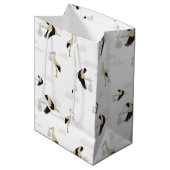 Stork Newborn Baby Boy Girl Pattern Mittlere Geschenktüte (Vorderseite Schrägansicht)