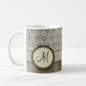 Storm Gray Feather Pattern mit Monogramm Kaffeetasse (Links)