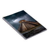 Stormlit Chichen Itza Pyramid Notebook Notizblock (Rechte Seite)