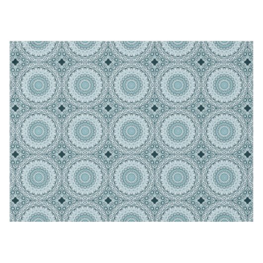 Stormy Blue und Gray Mandala Pattern Tischdecke (Vorderseite (Horizontal))