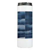 Stormy Dark Blue Foto Abend Sky Cloudy Thermosbecher (Rückseite)