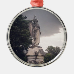 Stormy Day Angel Silbernes Ornament