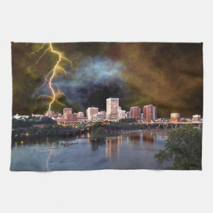 Stormy Richmond Skyline Handtuch