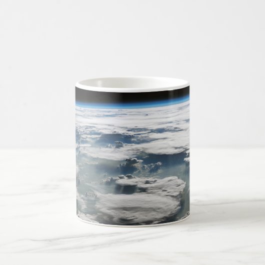 Stormy Sky über dem Amazonas Kaffeetasse (Mittel)