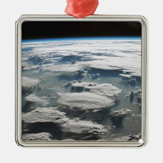 Stormy Sky über dem Amazonas Ornament Aus Metall (Vorne)