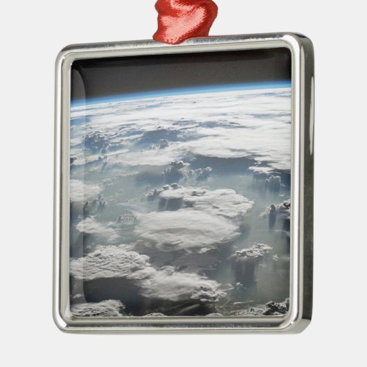 Stormy Sky über dem Amazonas Ornament Aus Metall (Links)