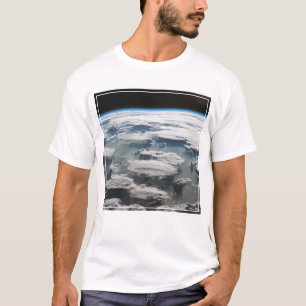 Stormy Sky über dem Amazonas T-Shirt