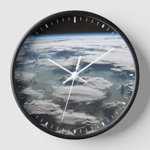 Stormy Sky über dem Amazonas Uhr