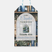 Storybook Blue Boy Library Book Baby Shower Geschenkanhänger (Vorderseite)