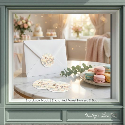 Storybook Magic Enchanted Forest  Runder Aufkleber