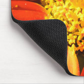 Strahlende Orange Blume Makro Mauspad Foto (Ecke)
