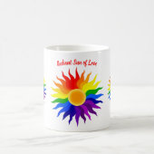 Strahlende Sonne – Pride-Kunst Kaffeetasse (Mittel)