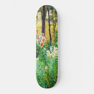Strahlender Sonnenaufgang mit Baum-Lilien in meine Skateboard