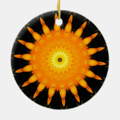 Strahlendes Sonnen-Mandala-Kaleidoskop-Kunstwerk Keramik Ornament (Hinten)