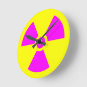 Strahlungswarnsymbol Runde Wanduhr (Winkel)