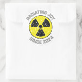 Strahlungsymbol seit 2024 runder aufkleber (Tasche)