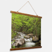 Straight Gabel fließt durch den Wald Wandteppich Mit Holzrahmen (Gewinkelt)