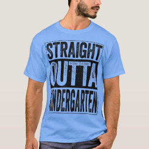 Straight Outight Kindergarten Funny Abschluss Gesc T-Shirt