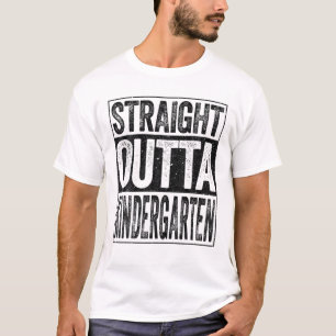 Straight Outight Kindergarten Funny Abschluss Gesc T-Shirt