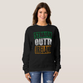 Straight Outta Ireland Retro St. Patrick's Day Gif Sweatshirt (Vorne ganz)
