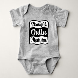 Straight Outta Momma Typografie Baby Strampler