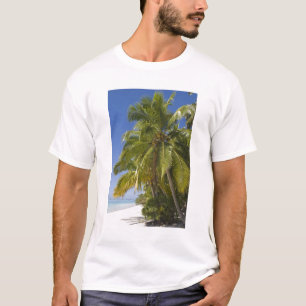 Strand auf One-Foot-Eiland, Aitutaki, Cookinseln T-Shirt