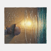 Strand bei Sunset mit Muscheln Fleecedecke (Vorderseite (Horizontal))
