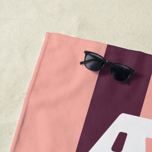 Strand Bitte rosa und Lila gestreiftes Strandtuch (Beispiel)