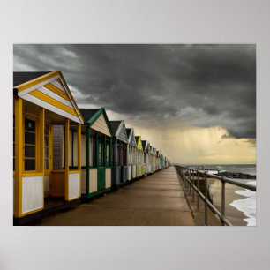 Strand-Hütten in einem Sommer-Sturm   Southwold Poster