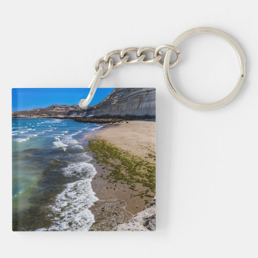 Strand in Puerto Piramides, Argentinien Schlüsselanhänger (Rückseite)