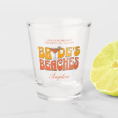 Strand Junggeselinnen-Abschied Groovy Bride's Beac Schnapsglas (Vorderseite)
